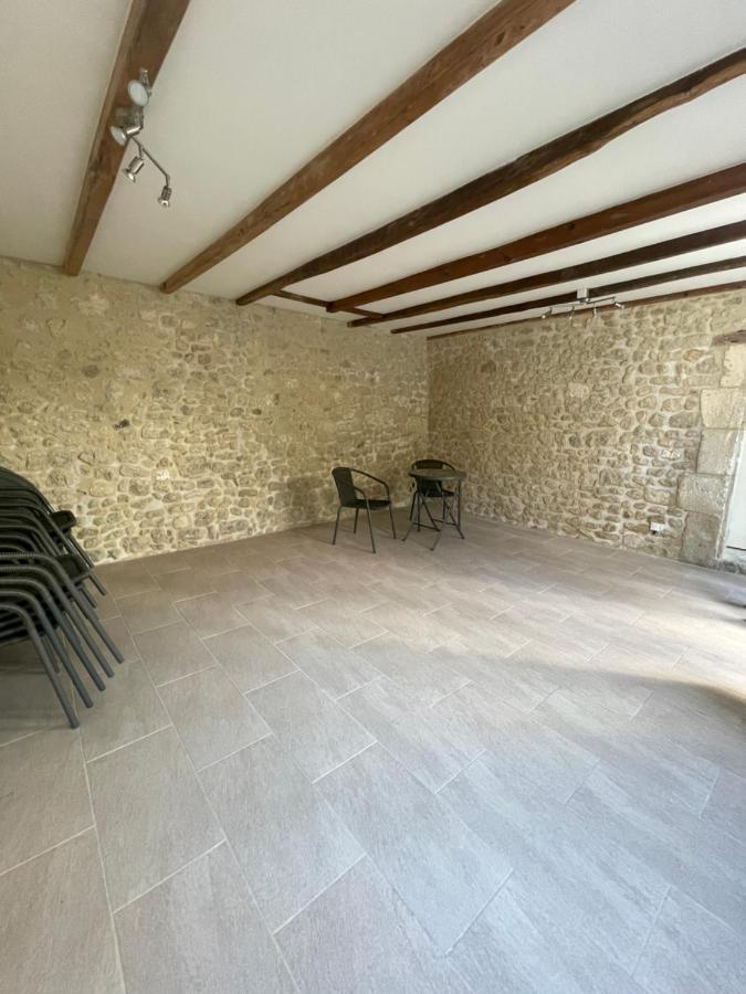 Auberge Du Boisne Villebois-Lavalette Exteriör bild