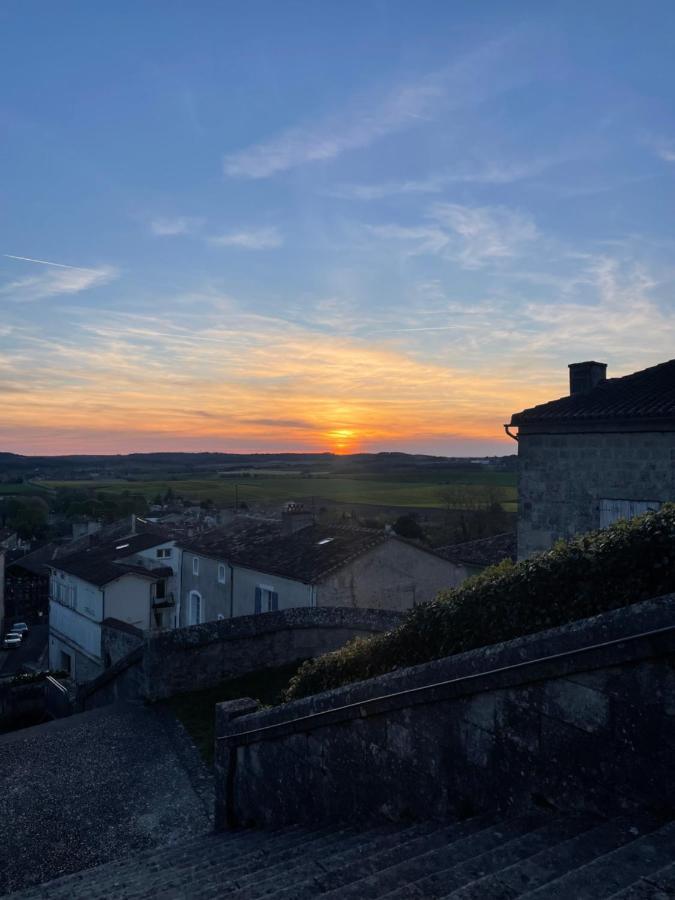 Auberge Du Boisne Villebois-Lavalette Exteriör bild